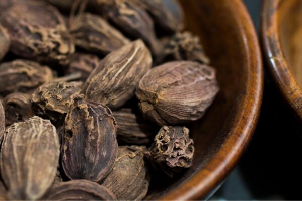 Black Cardamom (Masala Elaichi)
